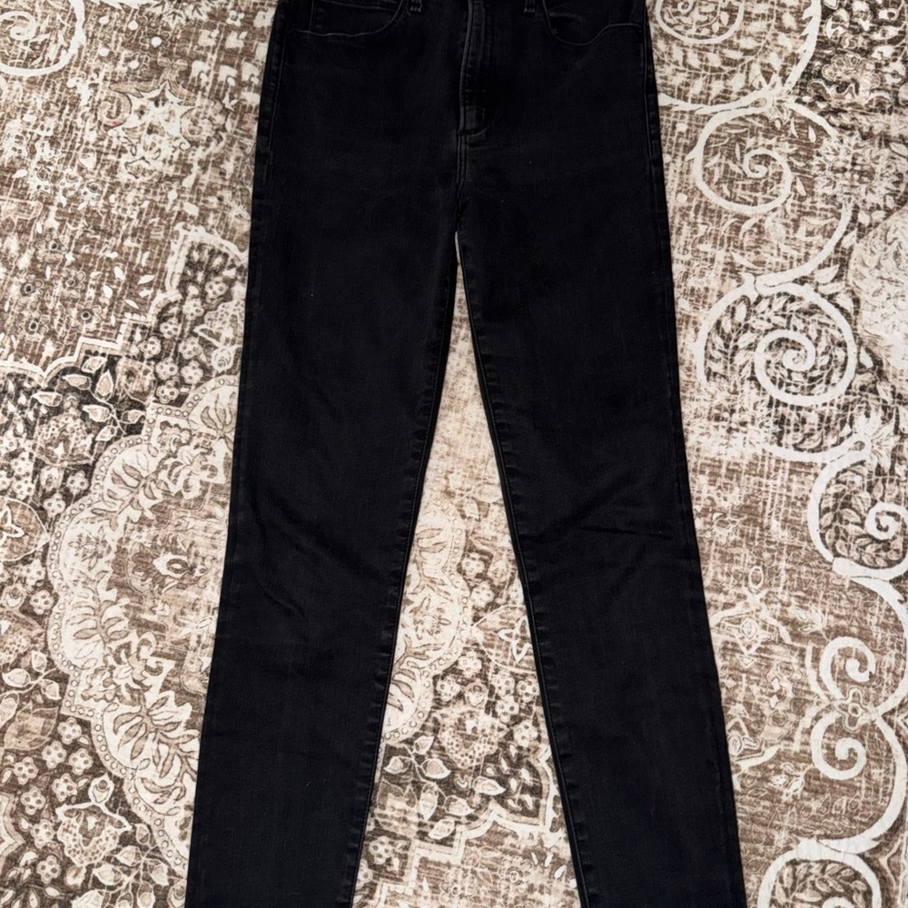 Classic Black Women's Jeans size 29 Abercrombie & ditch